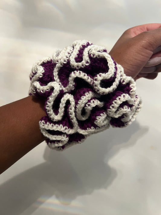 2 Tone Crochet Scrunchie