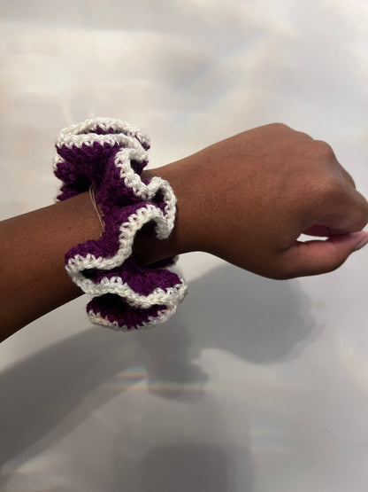 2 Tone Crochet Scrunchie